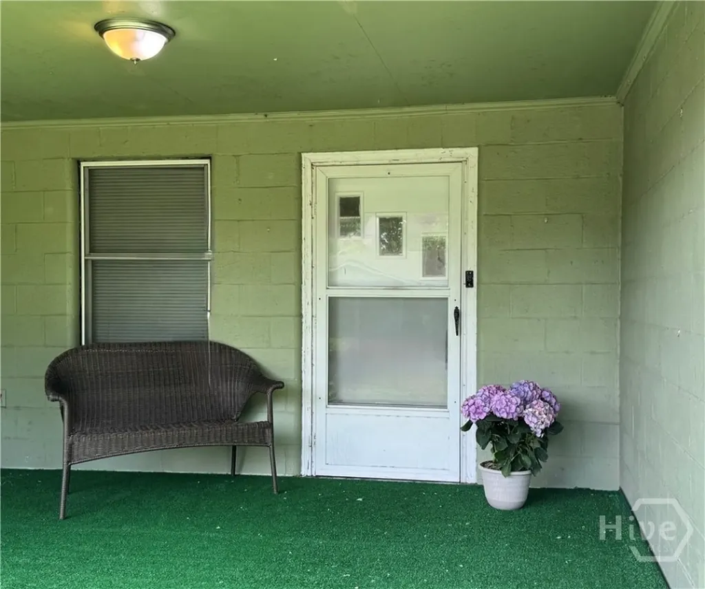 147 Camellia Avenue Savannah GA 31408