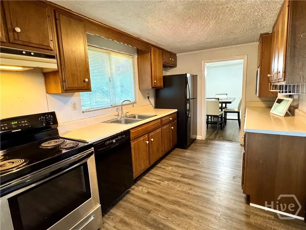 147 Camellia Avenue Savannah GA 31408
