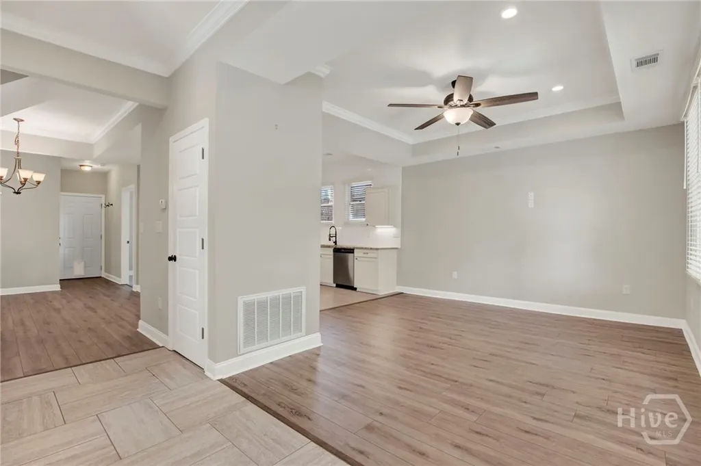 856 E 35th Street Savannah GA 31401