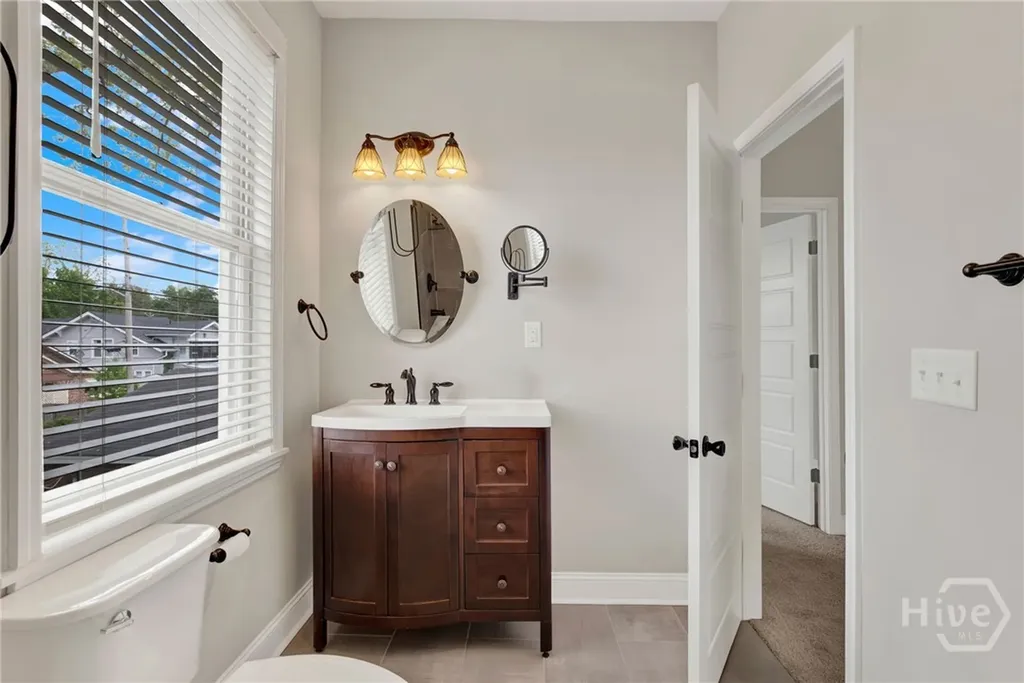 856 E 35th Street Savannah GA 31401