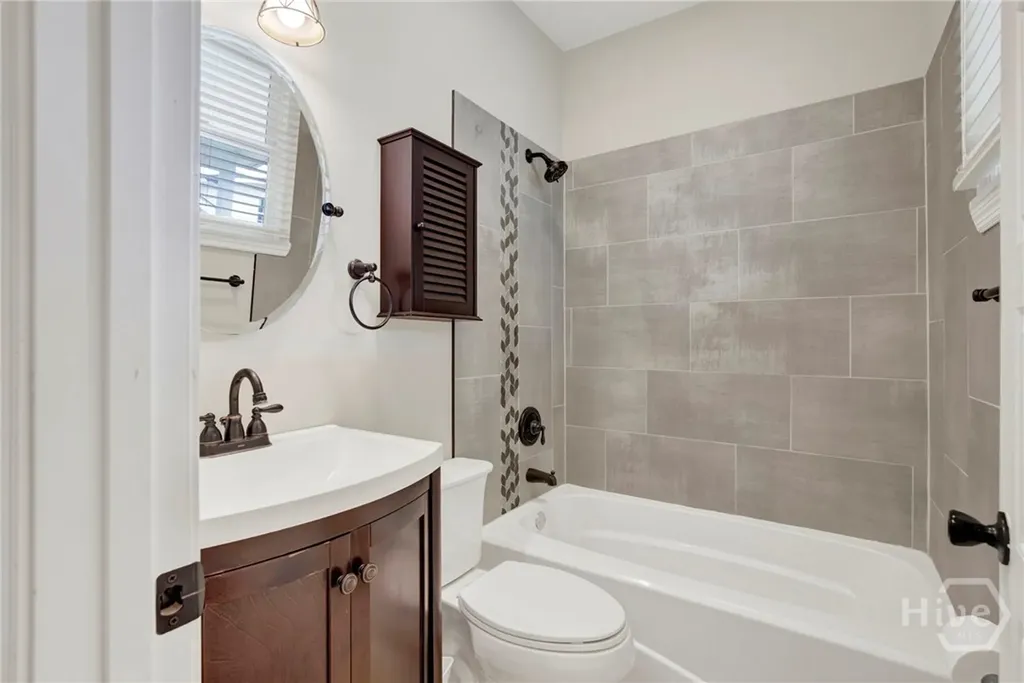 856 E 35th Street Savannah GA 31401