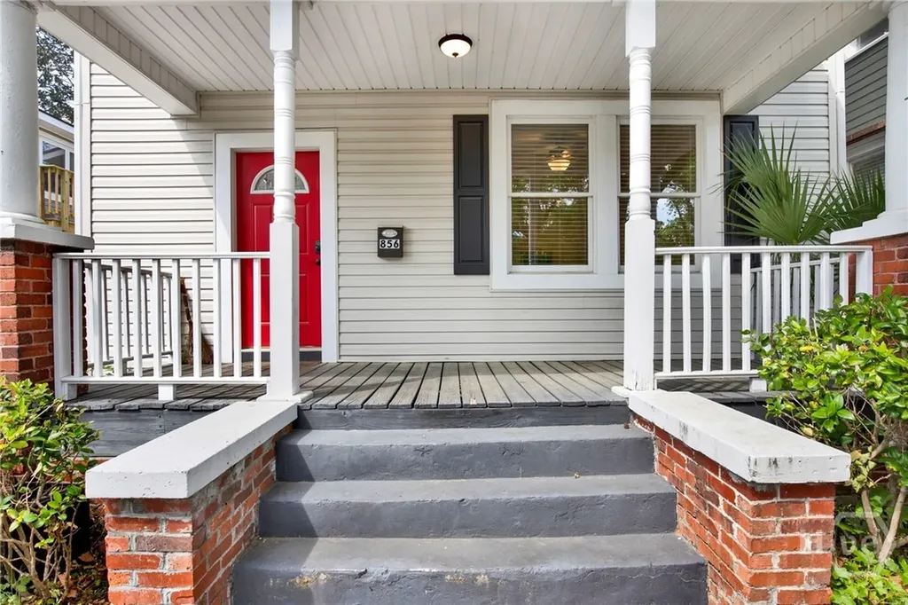 856 E 35th Street Savannah GA 31401