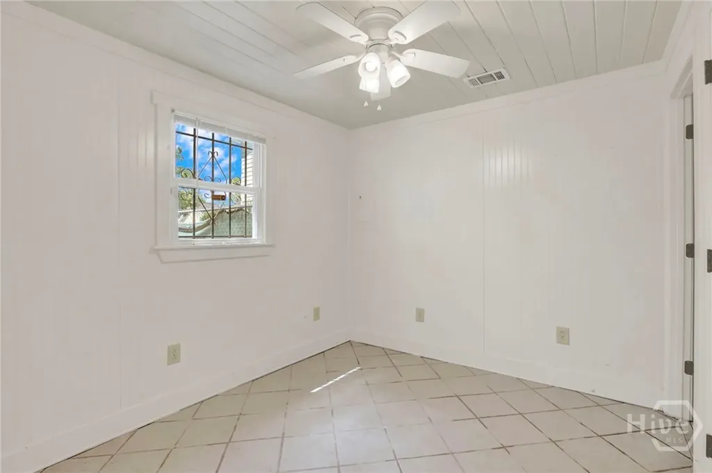 856 E 35th Street Savannah GA 31401