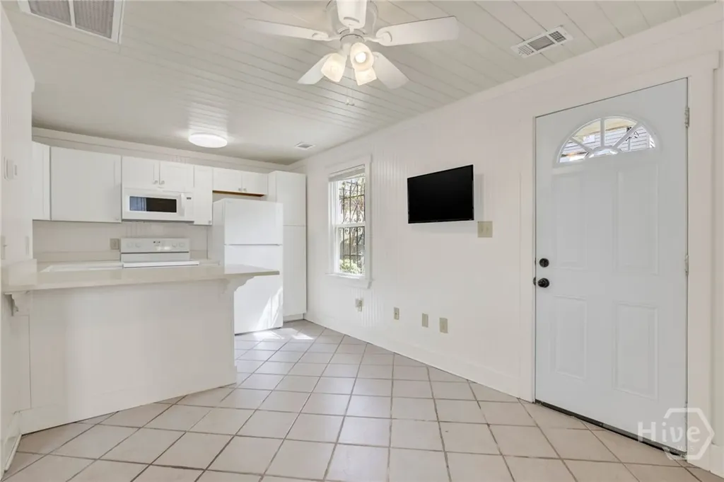 856 E 35th Street Savannah GA 31401