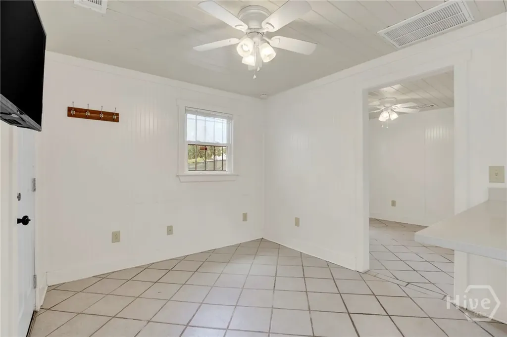 856 E 35th Street Savannah GA 31401