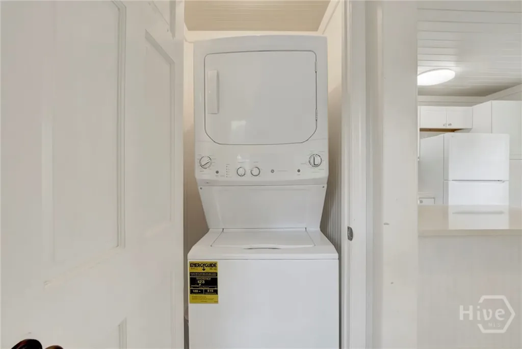 856 E 35th Street Savannah GA 31401