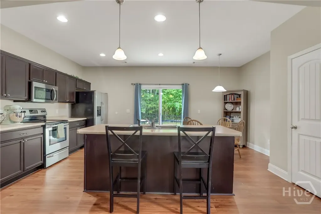 25 Bonnie Circle Ellabell GA 31308