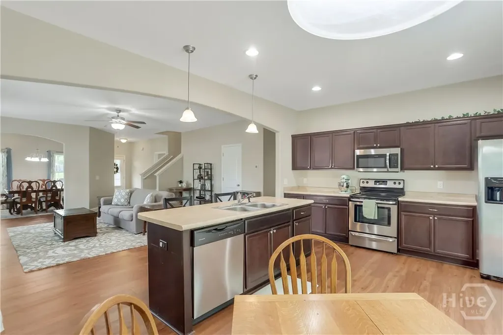 25 Bonnie Circle Ellabell GA 31308