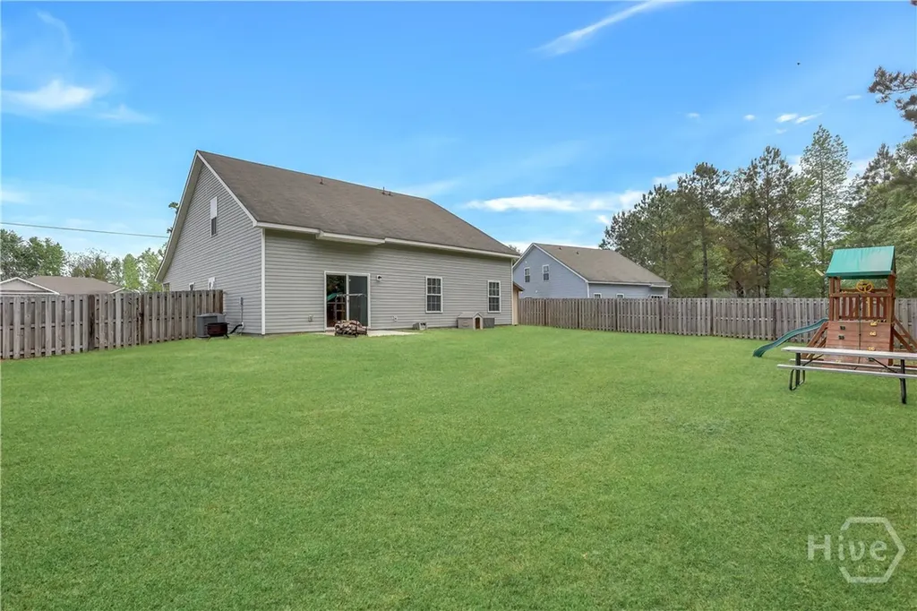 25 Bonnie Circle Ellabell GA 31308