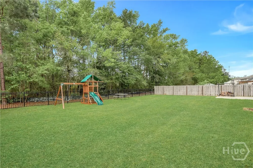 25 Bonnie Circle Ellabell GA 31308