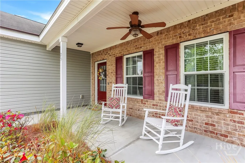 25 Bonnie Circle Ellabell GA 31308