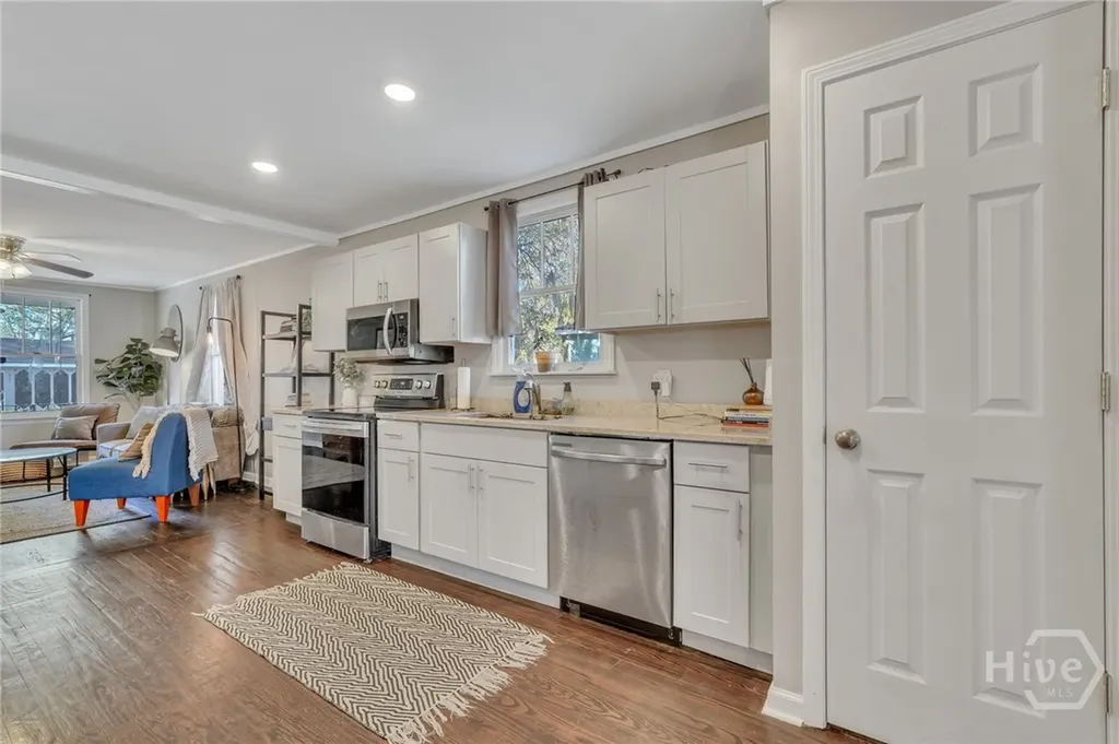 2106 Bolling Street Savannah GA 31404
