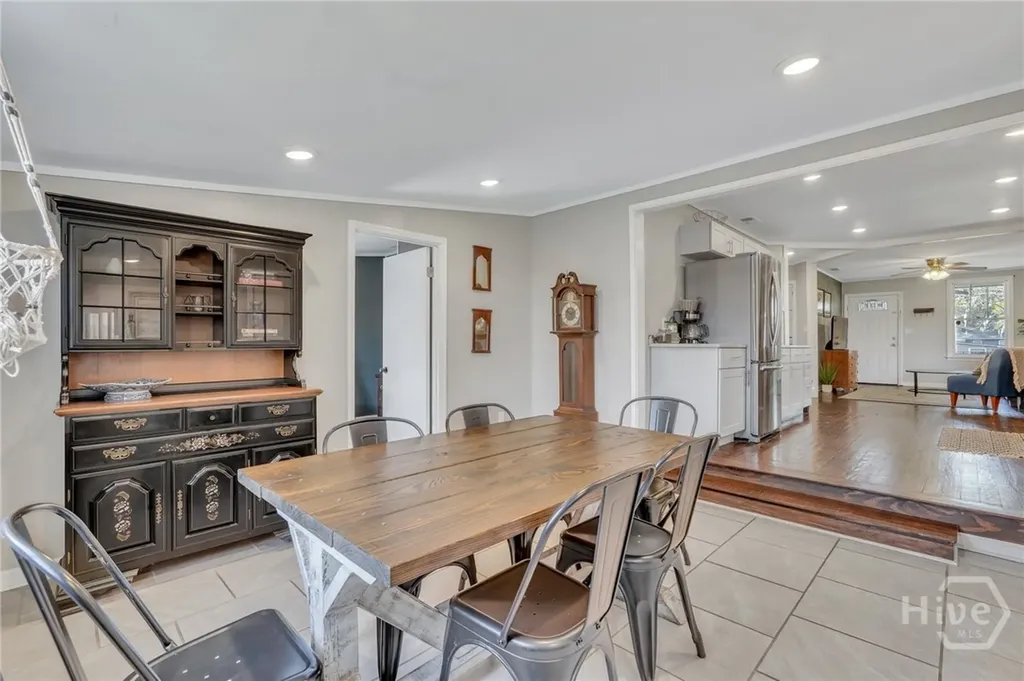 2106 Bolling Street Savannah GA 31404