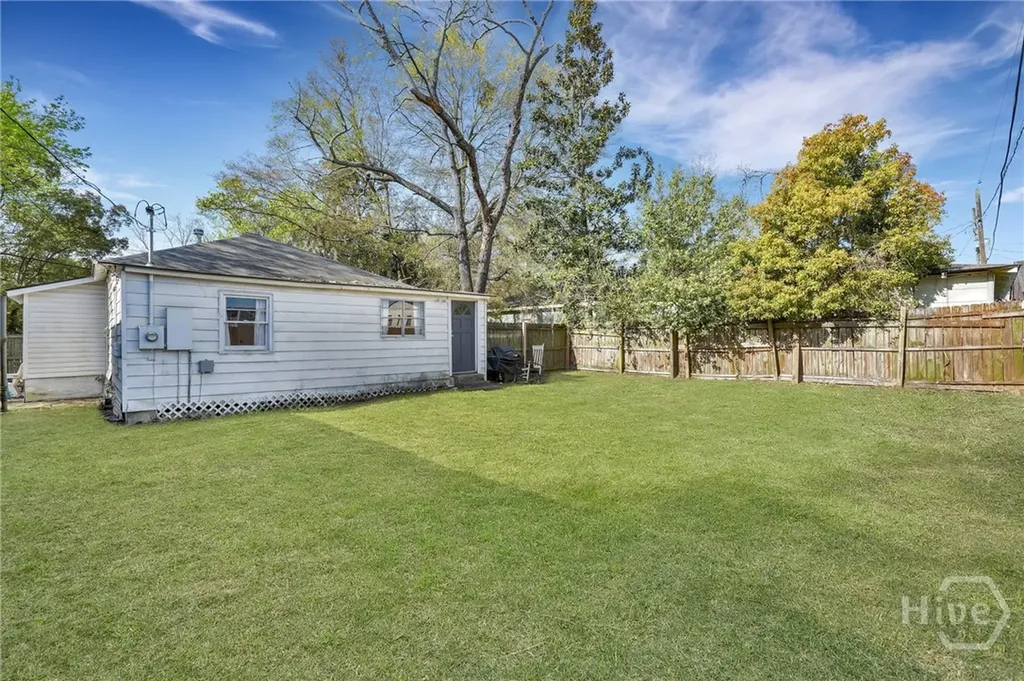 2106 Bolling Street Savannah GA 31404