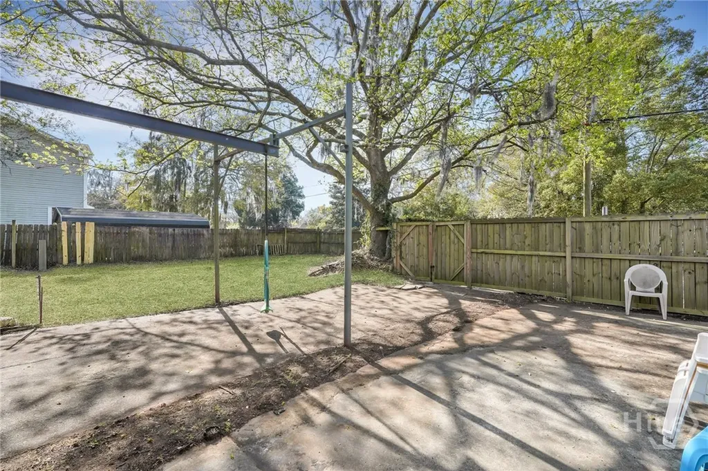 2106 Bolling Street Savannah GA 31404