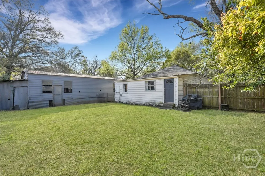 2106 Bolling Street Savannah GA 31404