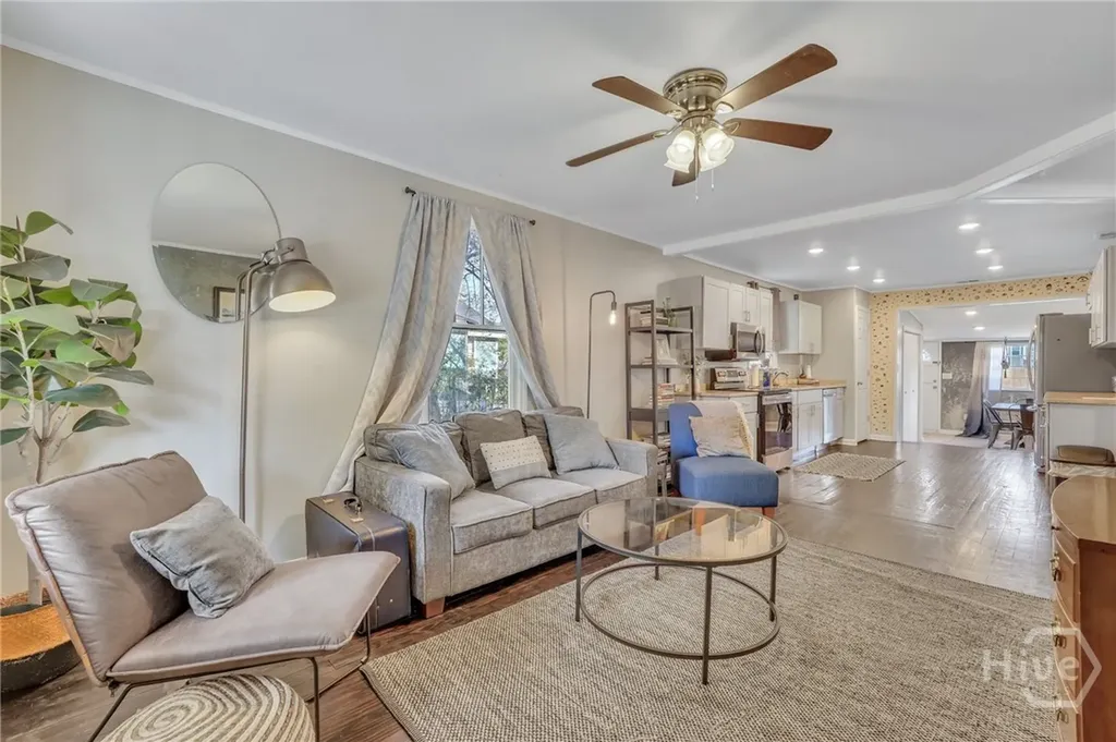 2106 Bolling Street Savannah GA 31404