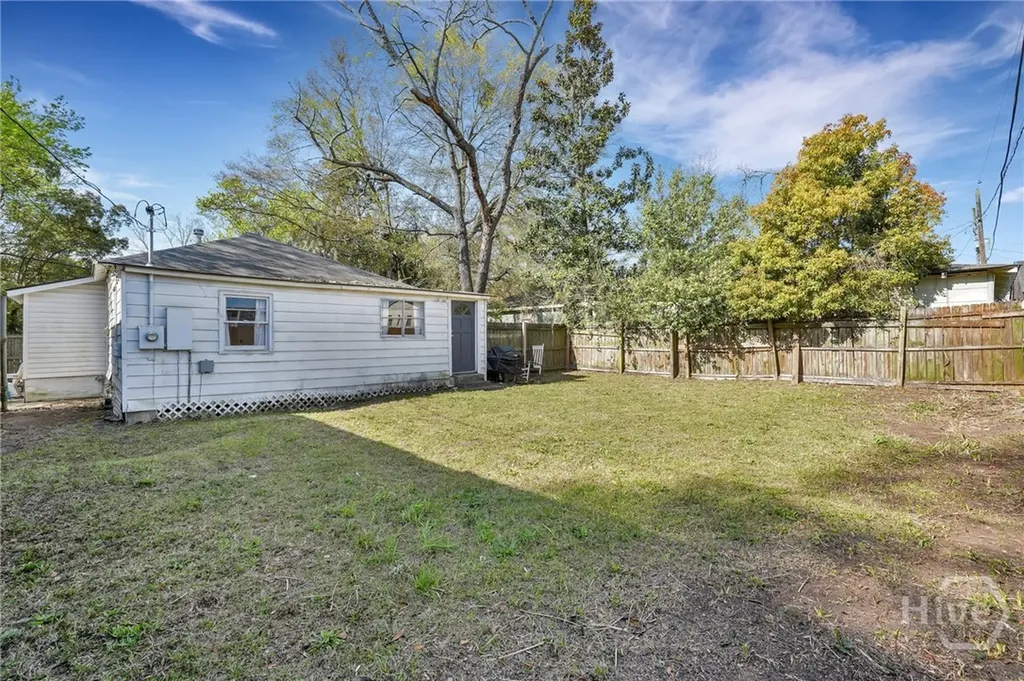 2106 Bolling Street Savannah GA 31404
