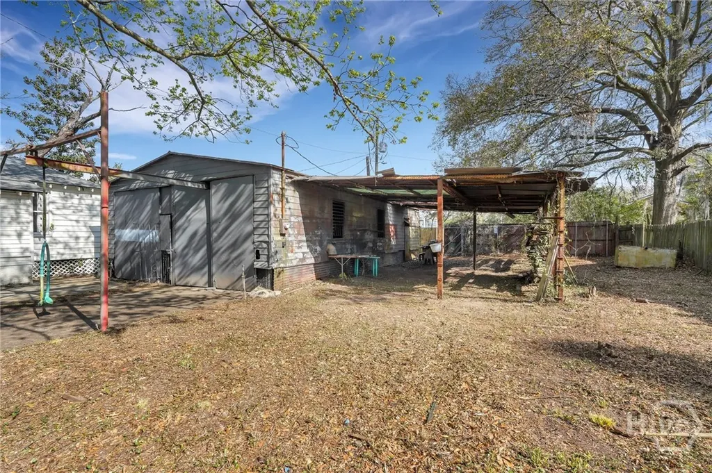2106 Bolling Street Savannah GA 31404