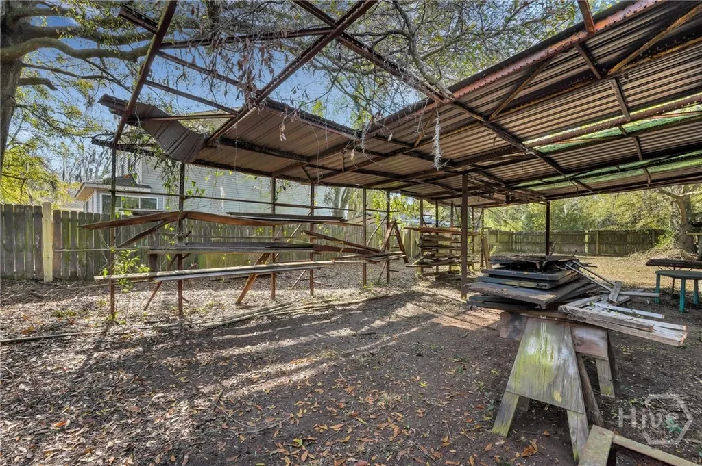 2106 Bolling Street Savannah GA 31404