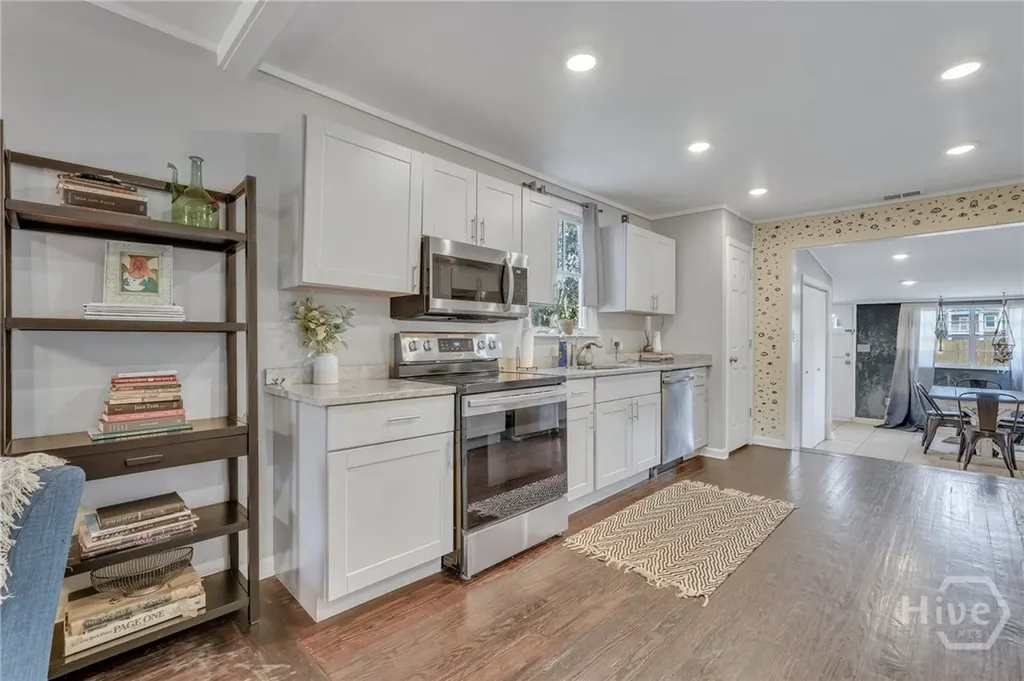 2106 Bolling Street Savannah GA 31404