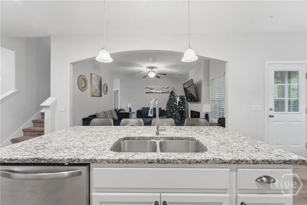 13 Wiregrass Way Savannah GA 31419