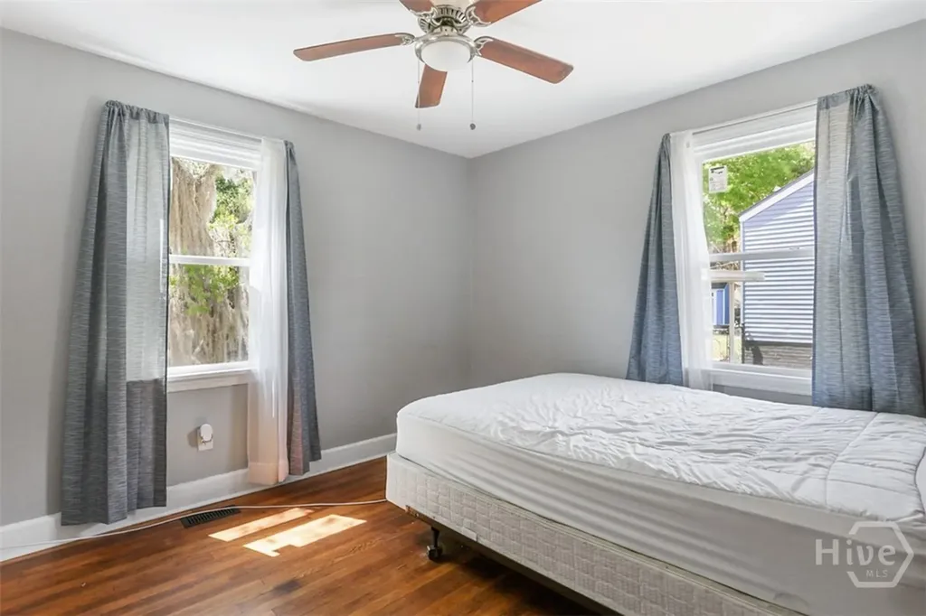 2403 E 37th Street Savannah GA 31404