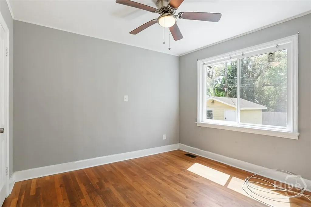 2403 E 37th Street Savannah GA 31404