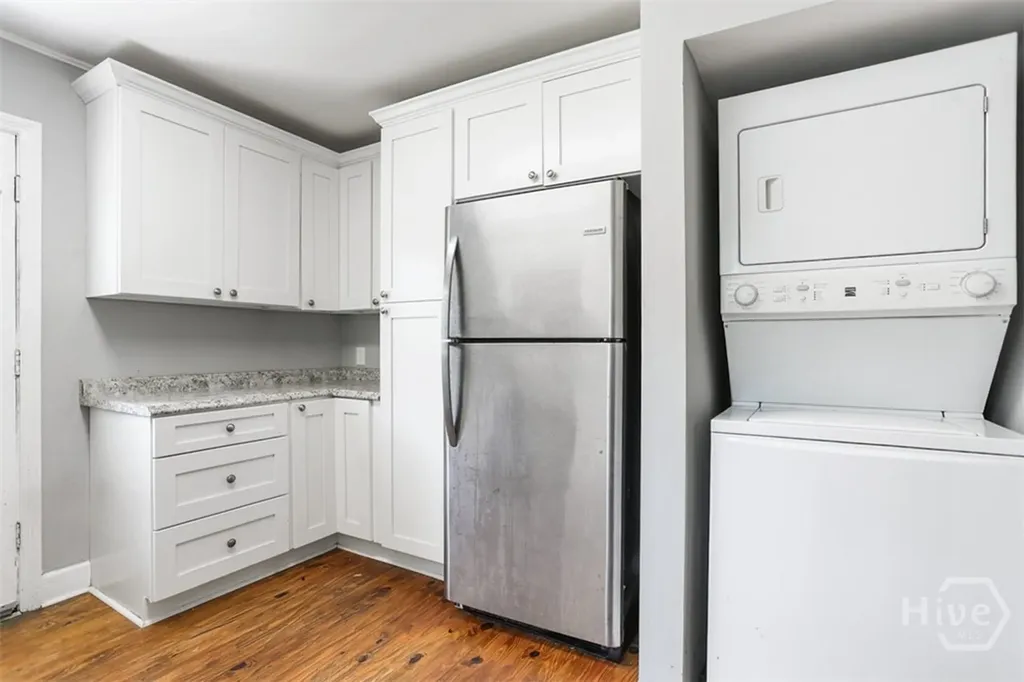 2403 E 37th Street Savannah GA 31404