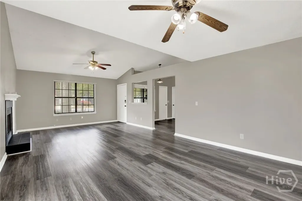 1371 Forest Lake Drive Hinesville GA 31313