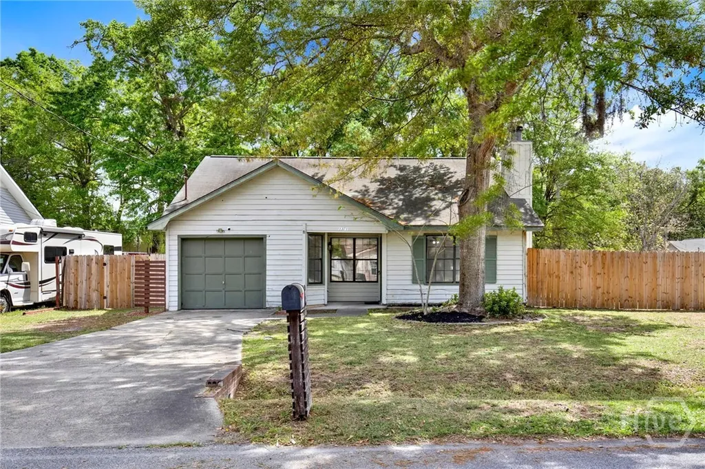 1371 Forest Lake Drive Hinesville GA 31313
