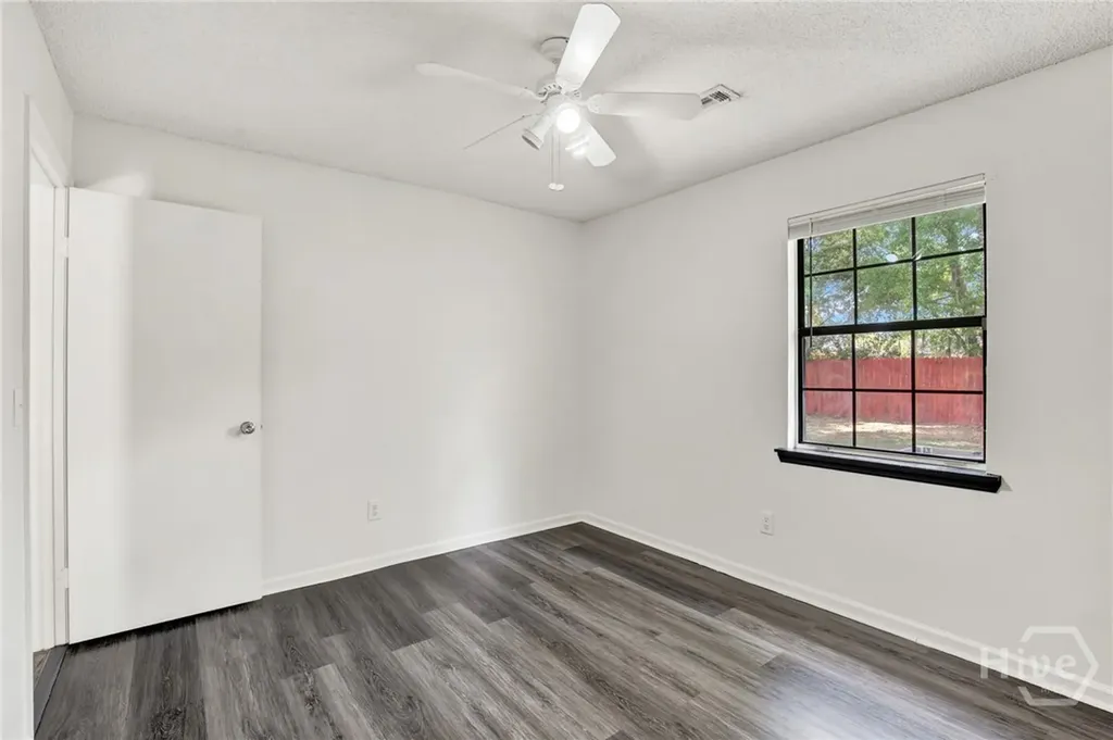 1371 Forest Lake Drive Hinesville GA 31313