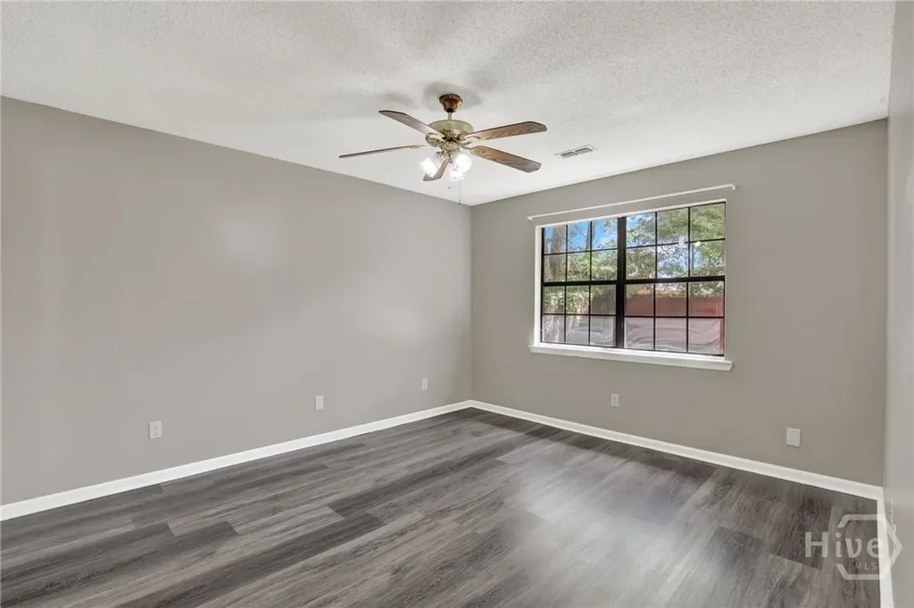 1371 Forest Lake Drive Hinesville GA 31313