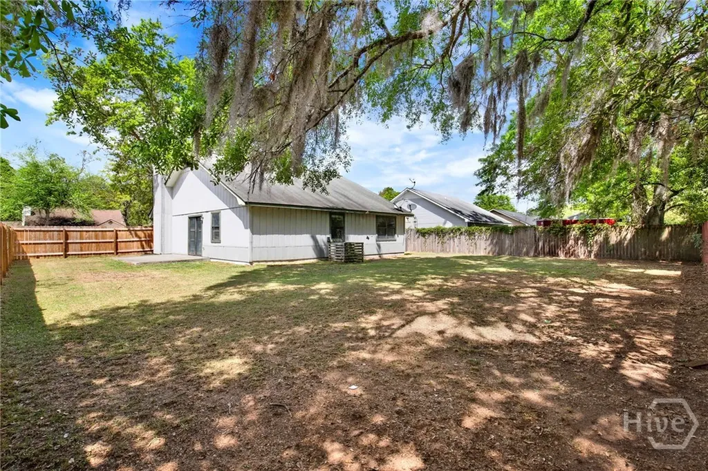 1371 Forest Lake Drive Hinesville GA 31313