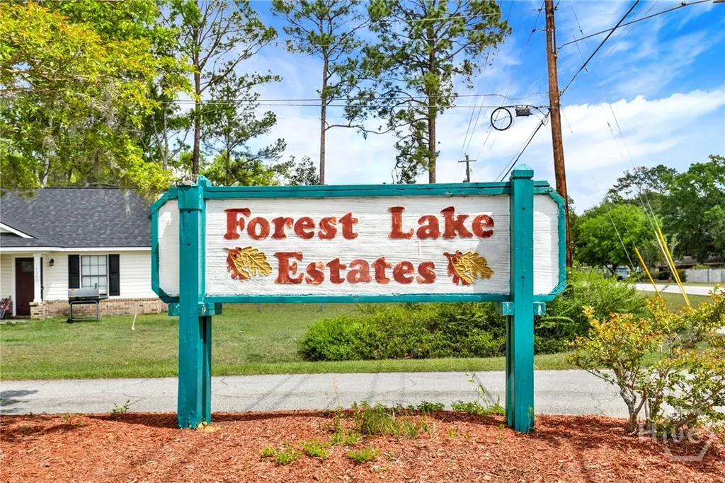 1371 Forest Lake Drive Hinesville GA 31313