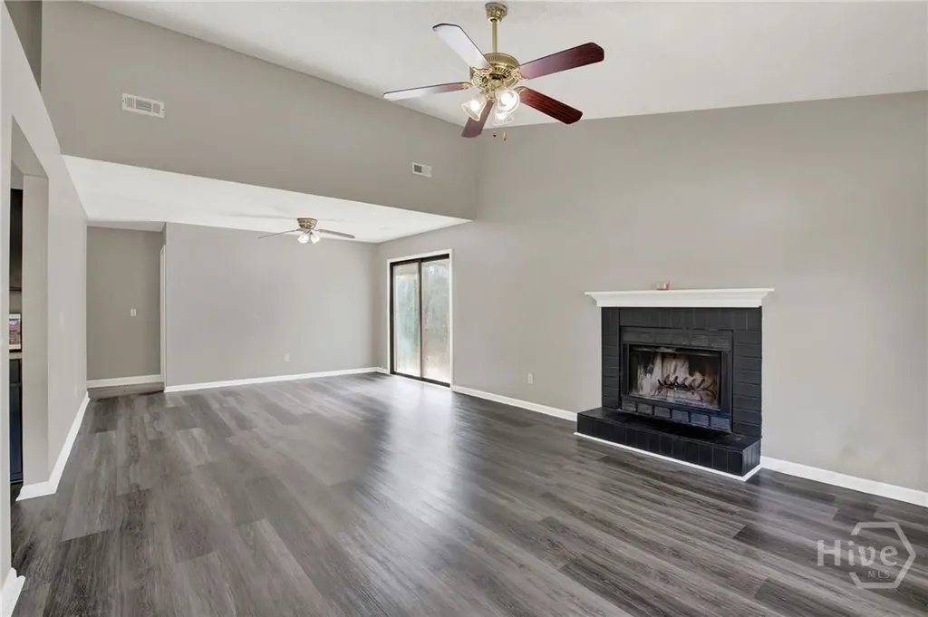 1371 Forest Lake Drive Hinesville GA 31313