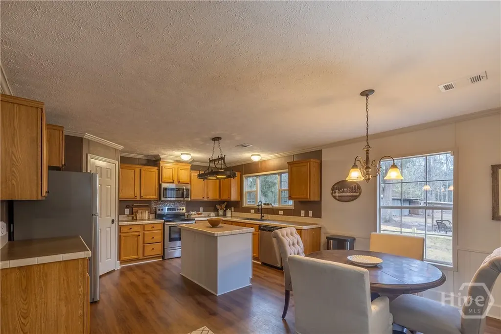 1705 Retreat Road Riceboro GA 31323