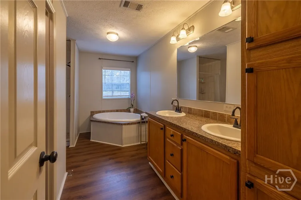 1705 Retreat Road Riceboro GA 31323