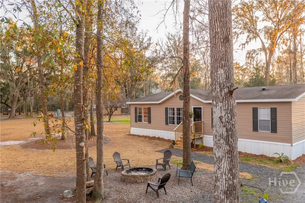 1705 Retreat Road Riceboro GA 31323