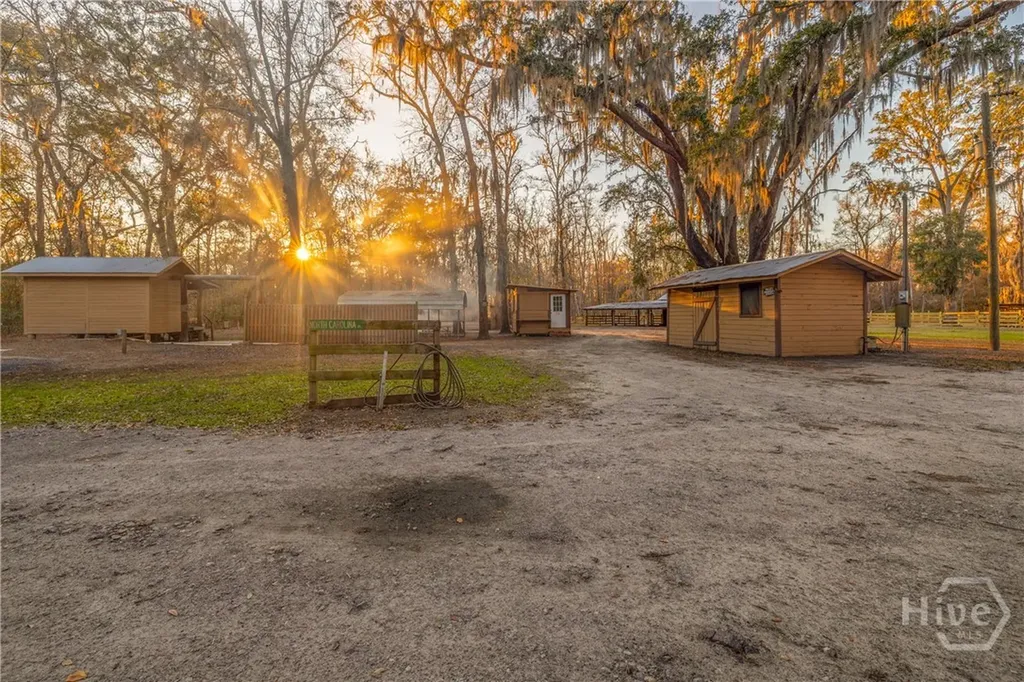 1705 Retreat Road Riceboro GA 31323