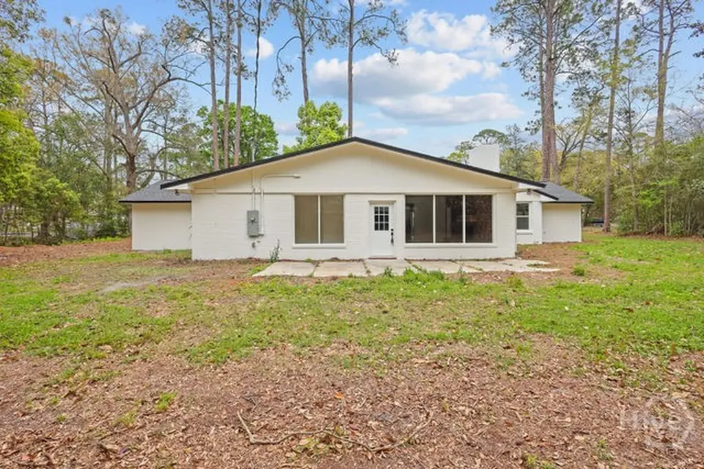 762 E Bay Street Jesup GA 31546