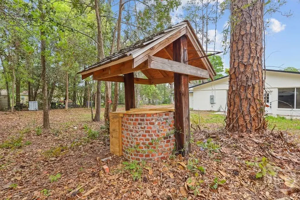 762 E Bay Street Jesup GA 31546