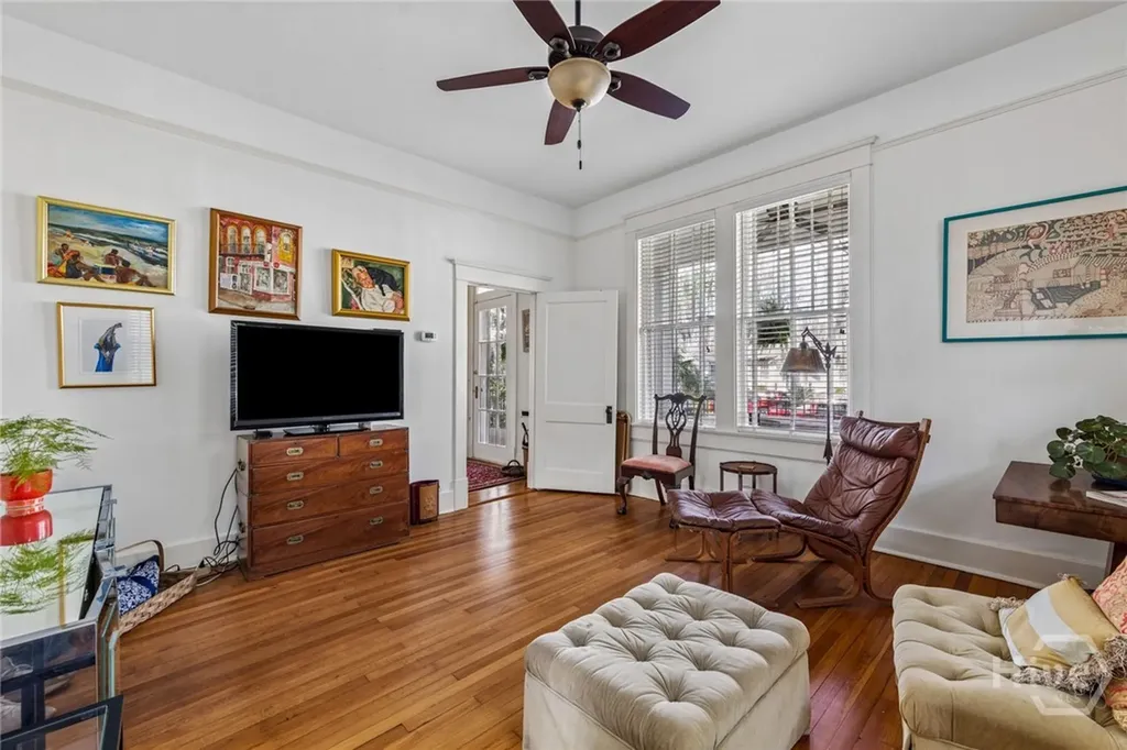 709 E 41st Street Savannah GA 31401
