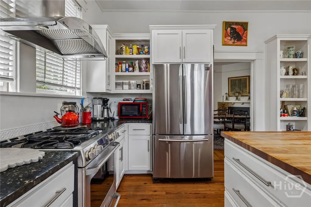 709 E 41st Street Savannah GA 31401