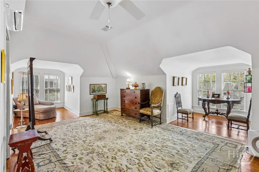 709 E 41st Street Savannah GA 31401
