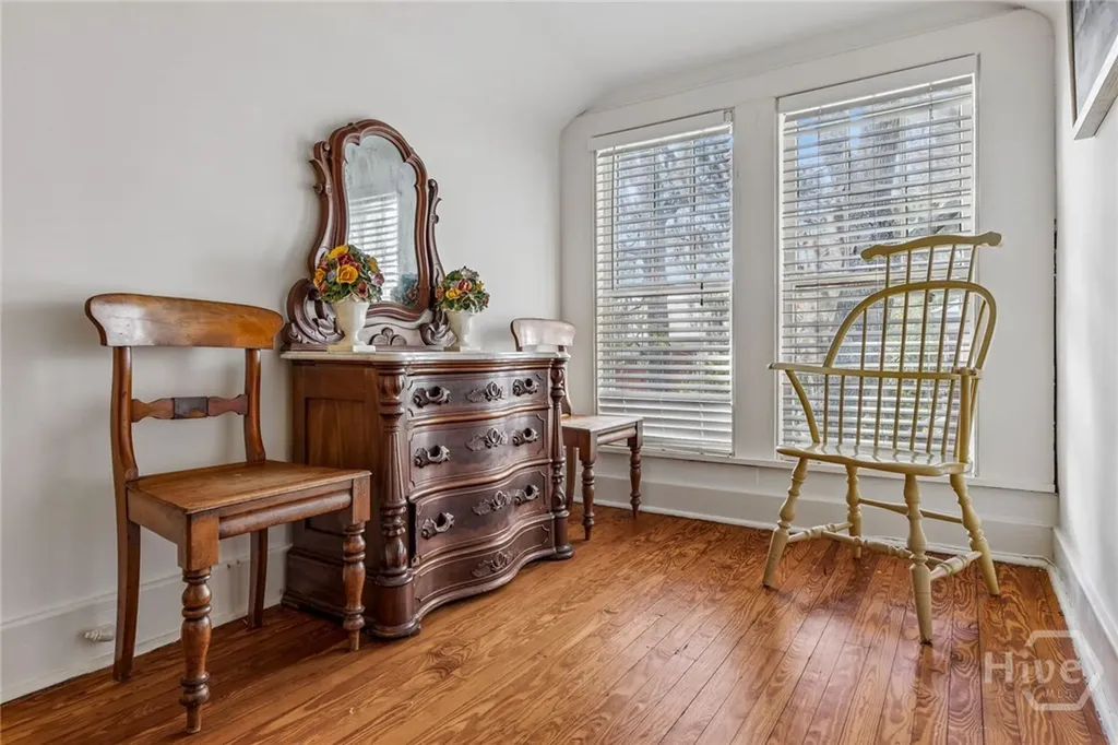 709 E 41st Street Savannah GA 31401