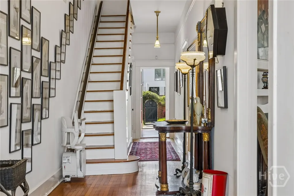 709 E 41st Street Savannah GA 31401