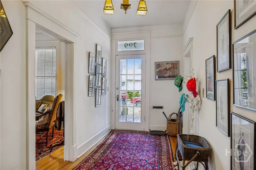 709 E 41st Street Savannah GA 31401