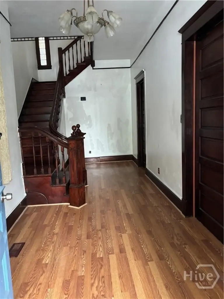 201 E 39th Street Savannah GA 31401