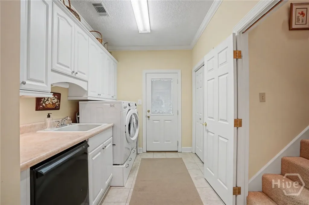 13 Middle Marsh Retreat Savannah GA 31411